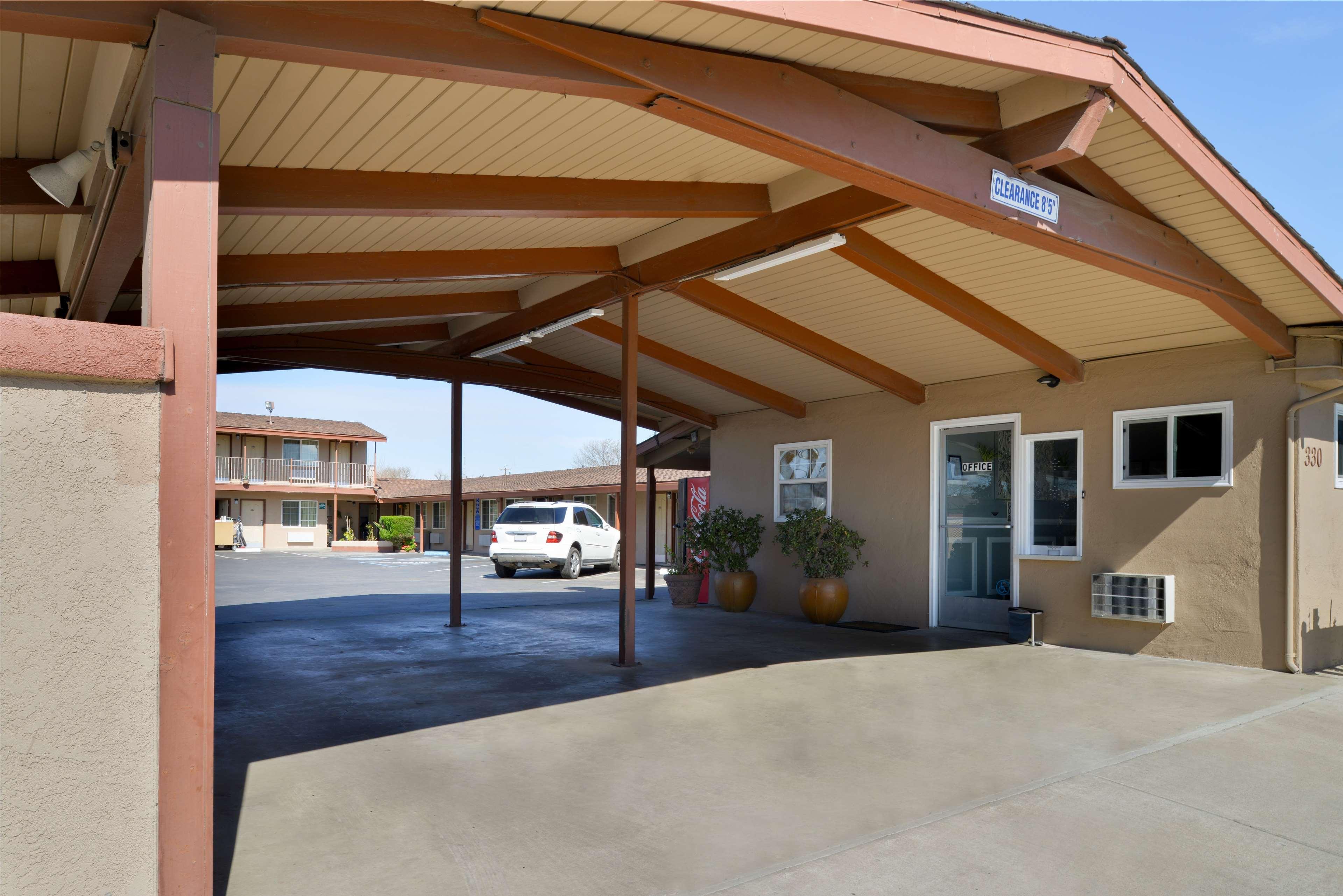 Americas Best Value Inn Los Banos Ngoại thất bức ảnh