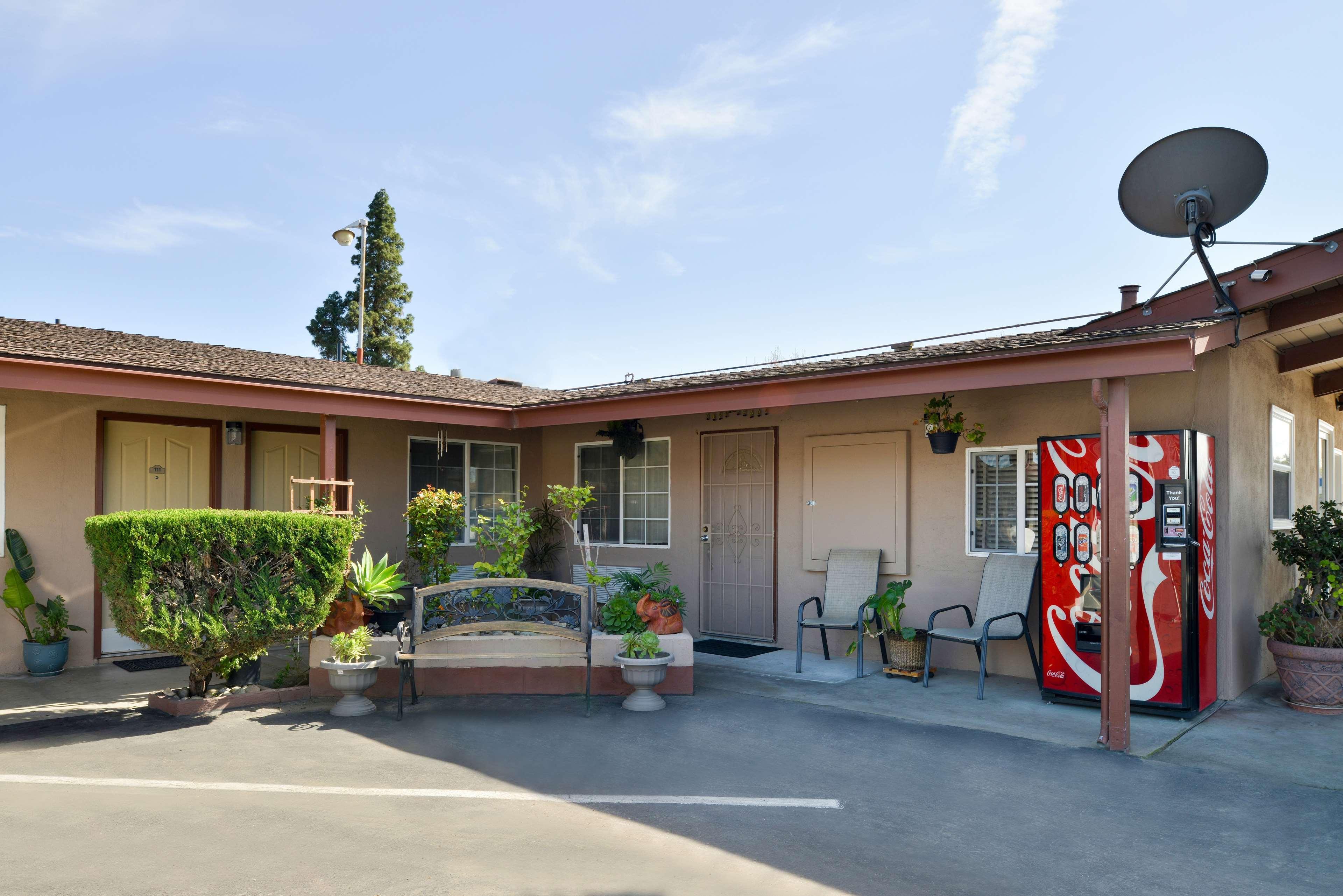 Americas Best Value Inn Los Banos Ngoại thất bức ảnh